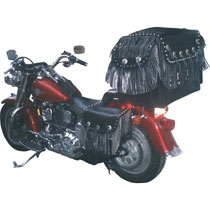 bauletto-cuoio-frange-borchie-harley