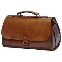 borsa_tracolla_in_cuoio_Anconitano- pelle- artigianale- fatto a mano-borse Pescara